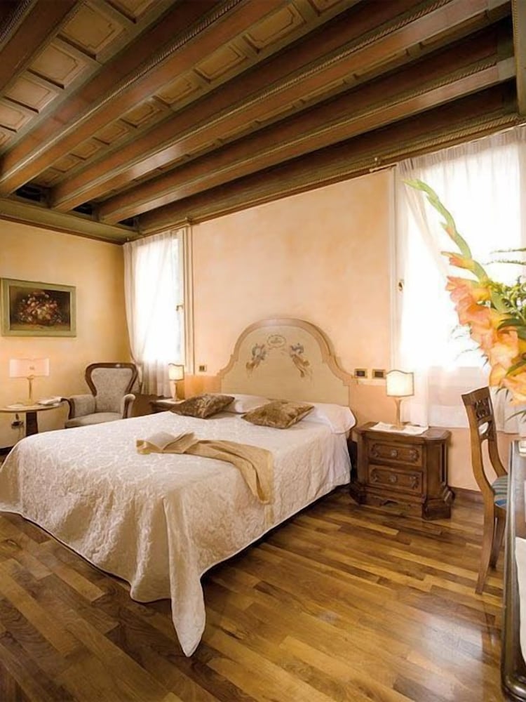 Double Room Single Use