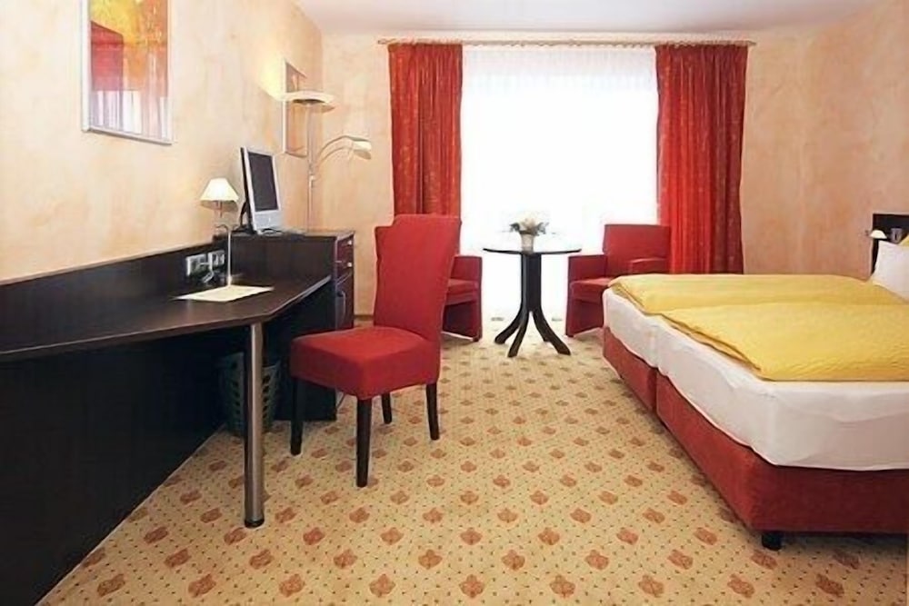 Double Room, Balcony (Main Building) photo 1
