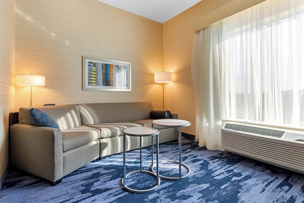 Suite, 1 King Bed with Sofa bed (Hearing Accessible) photo 2