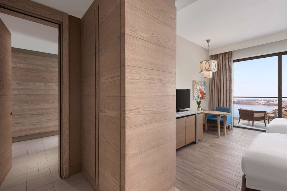 Family Suite, Multiple Beds, Connecting Rooms, Sea View