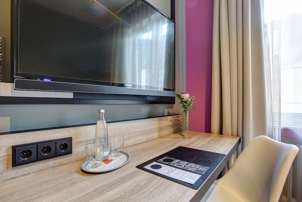 Duplex, 2 Bedrooms (no elevator) - Photo 6