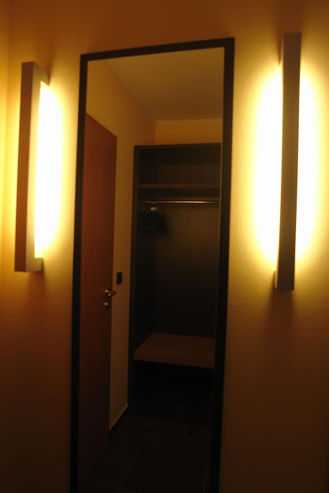 Basic Single Room photo 3