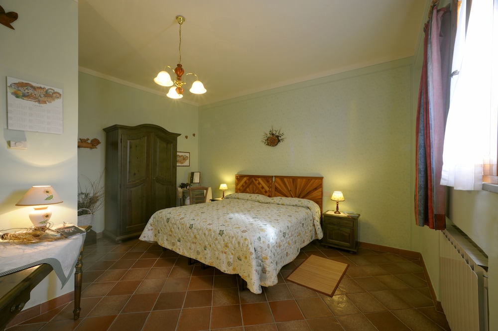 Double or Twin Room photo 2