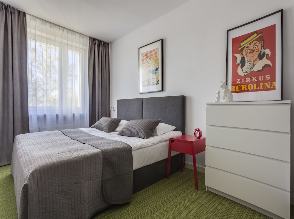 Double Room, 1 Queen Bed photo 1