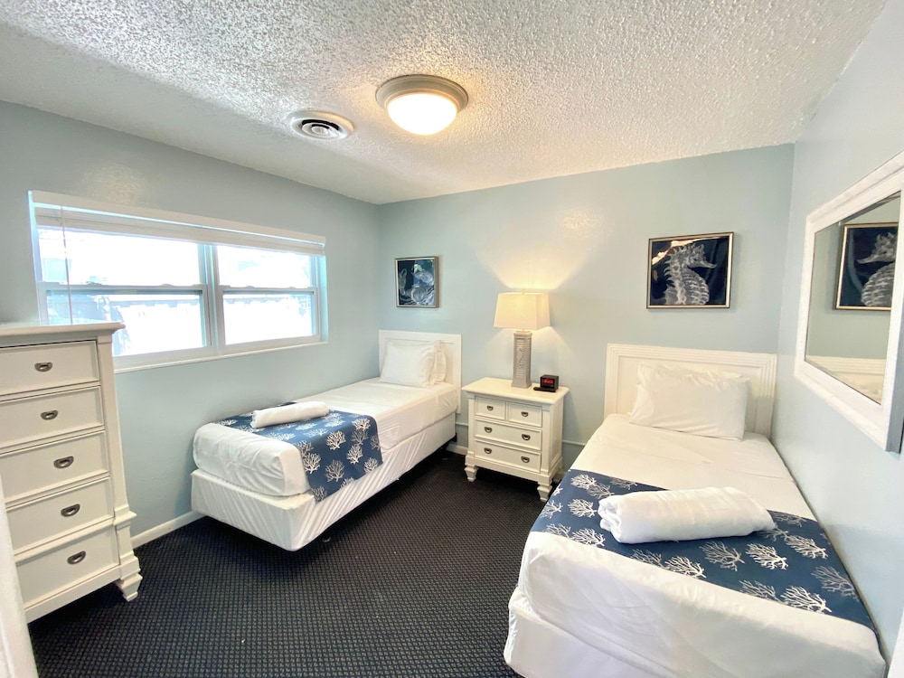 Gulfront 2 Bedroom Unit #1 (at White Sands) photo 2