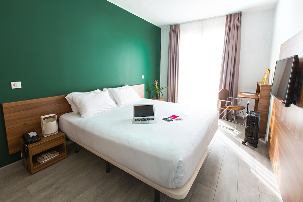 Economy Double Room photo 1