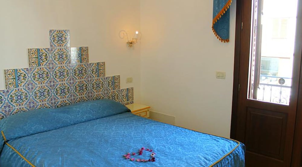 Double Room, Balcony - Photo 2