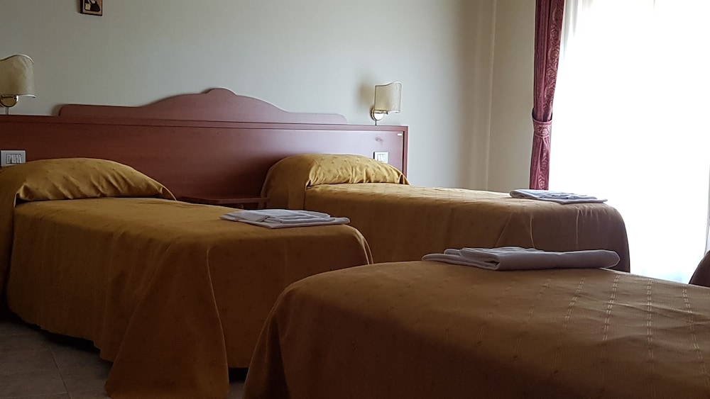 Quadruple Room photo 1