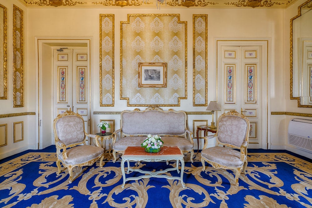 Golden Royal Suite Direct Sea View - Photo 7