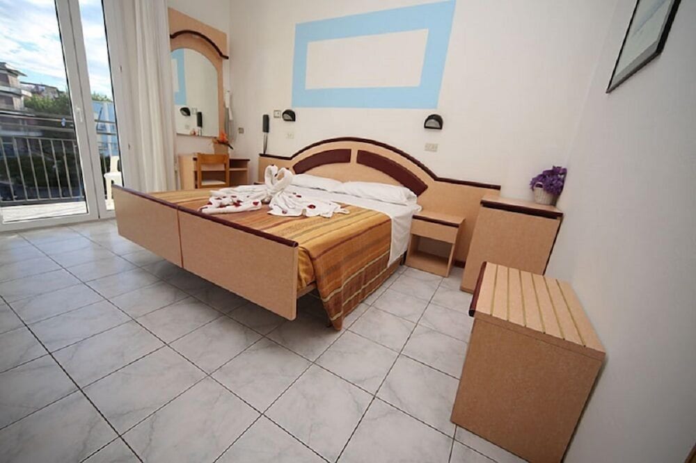 Comfort Double Room, Sea View - Photo 3
