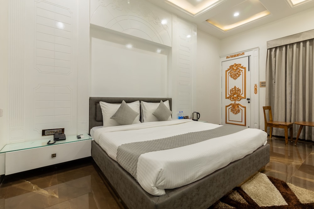 Premium Double Room photo 3