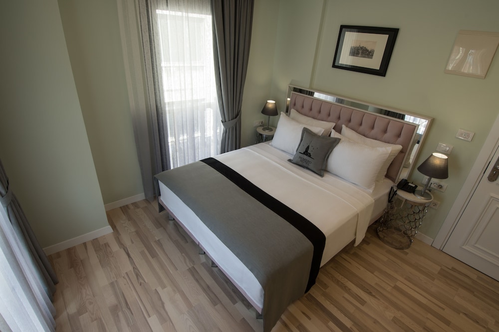 Superior Double Room, 1 Bedroom, Non Smoking, City View photo 3