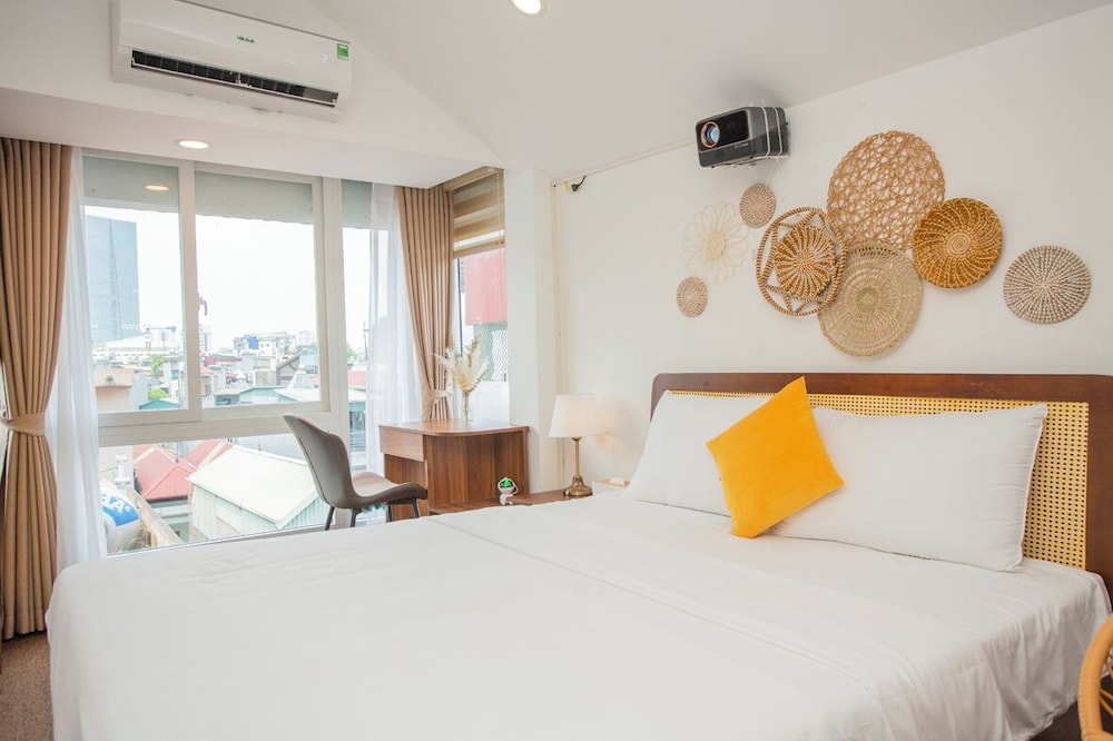 Deluxe Apartment, City View