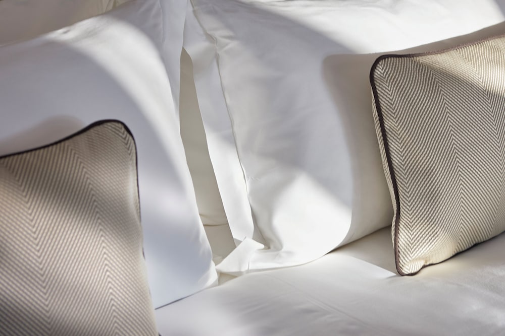 Deluxe Suite, 1 King Bed