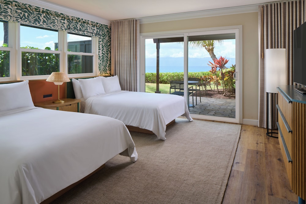 Royal Bungalow, 2 Double Beds, Oceanfront