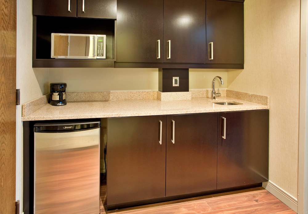Suite, 1 Bedroom, Non Smoking - Photo 6