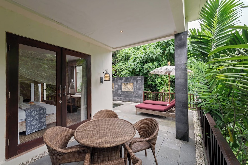 Executive Villa photo 3