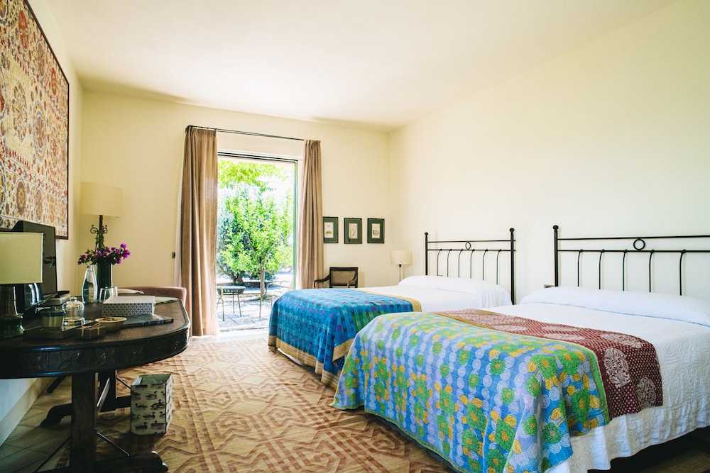 Classic Double Room, 1 Queen Bed photo 2