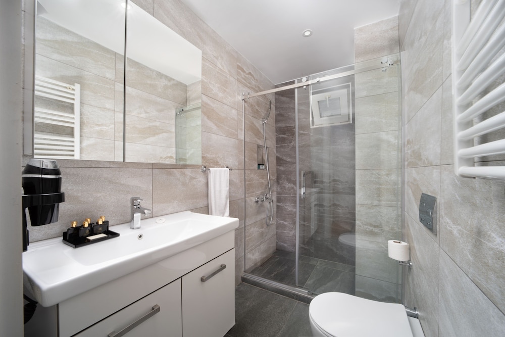 Superior Suite, 1 Bedroom, Balcony photo 2