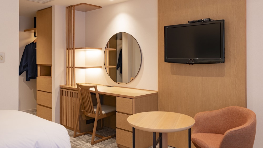 Standard Room, 2 Twin Beds (New Main Building)