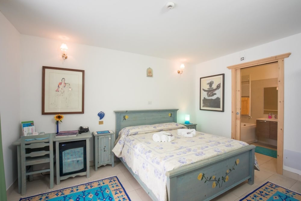 Double Room, Balcony, Mountain View