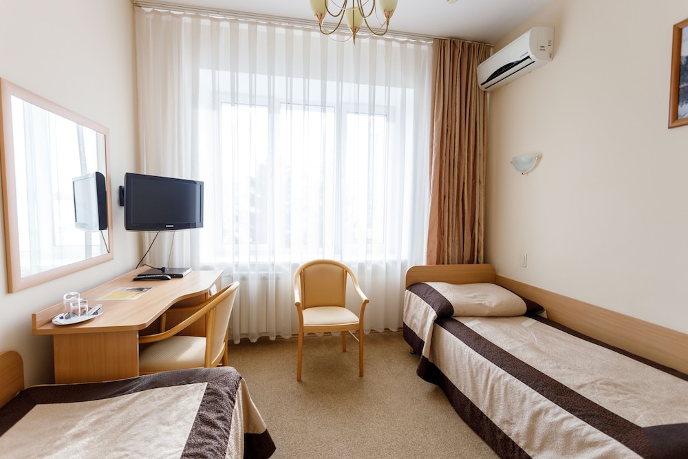 Standard Double or Twin Room photo 3