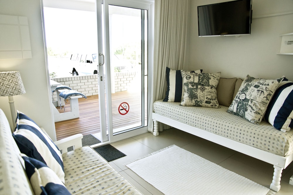 Classic Apartment, 1 Bedroom, Terrace, Ground Floor photo 1