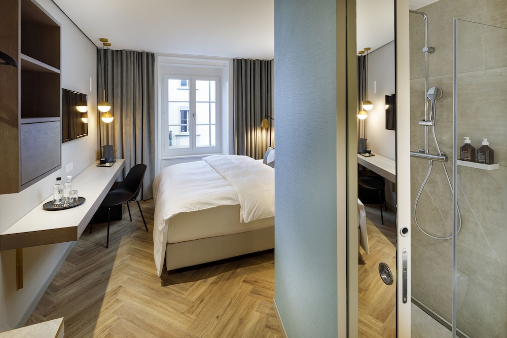 Twin Room - Photo 9