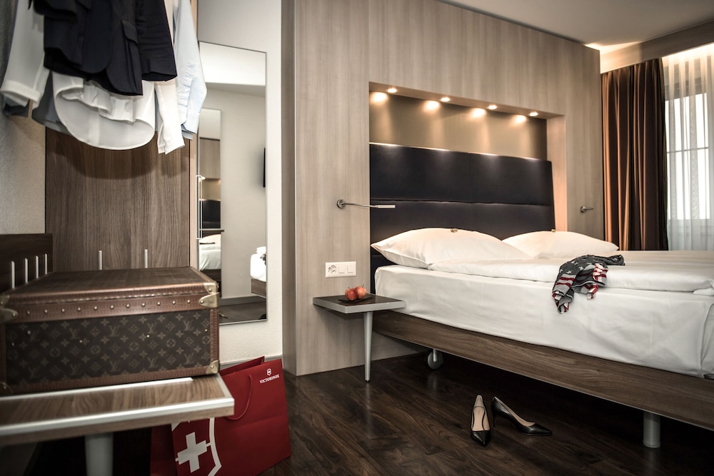 Double Room - Photo 11