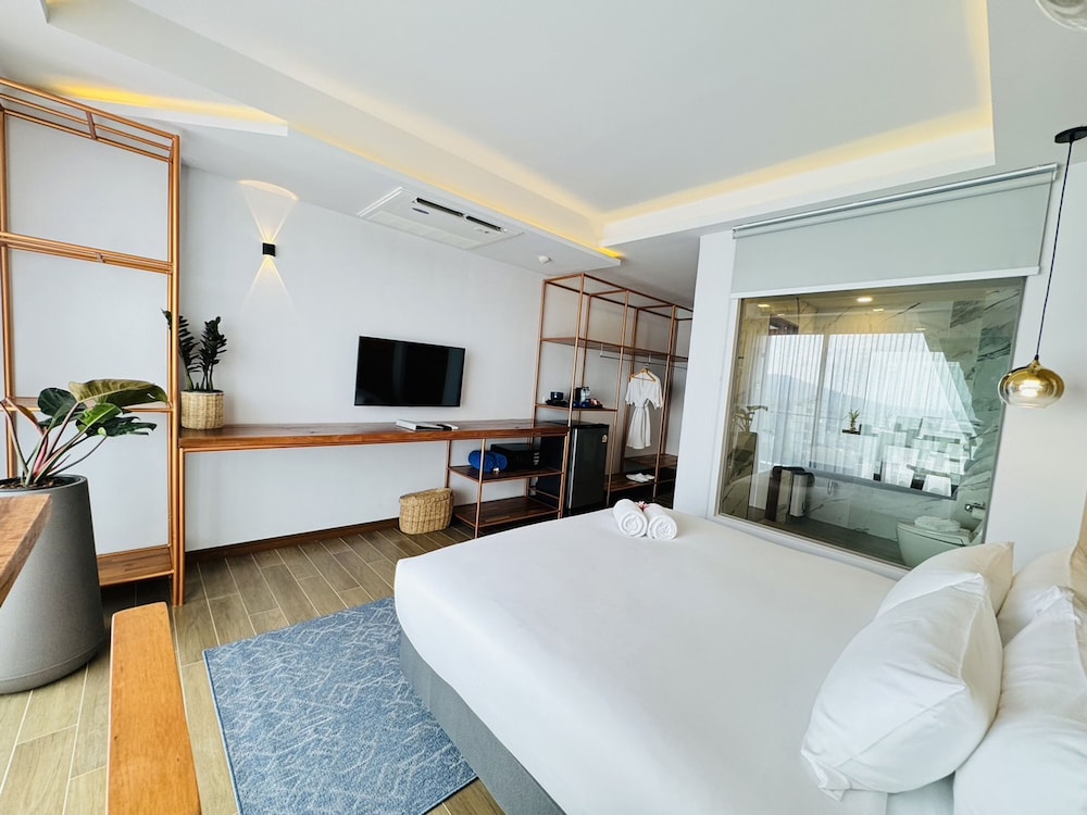 Premium Deluxe Double Room - Photo 4