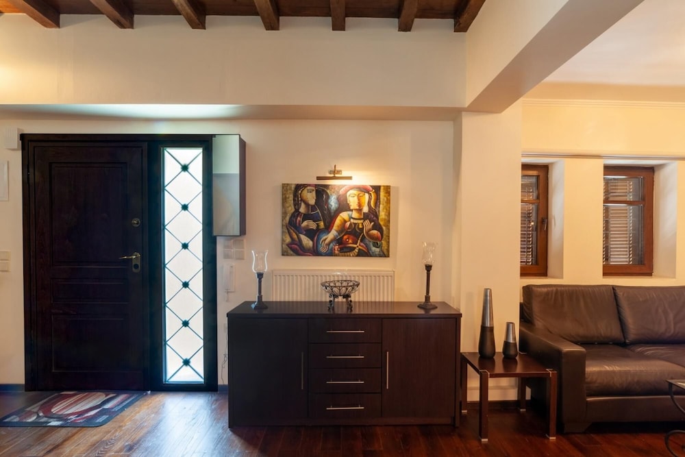Villa photo 3