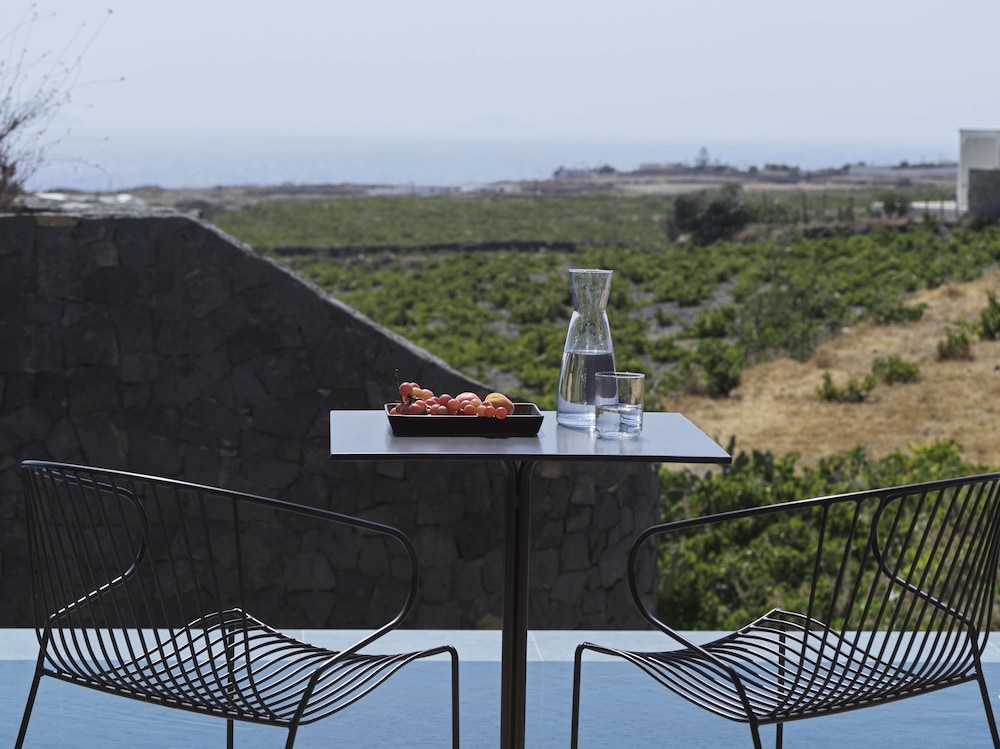 Suite, Private Pool, Sea View (Lava) - Photo 4
