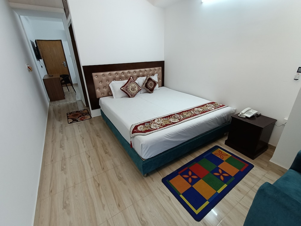 Deluxe Double Room photo 2
