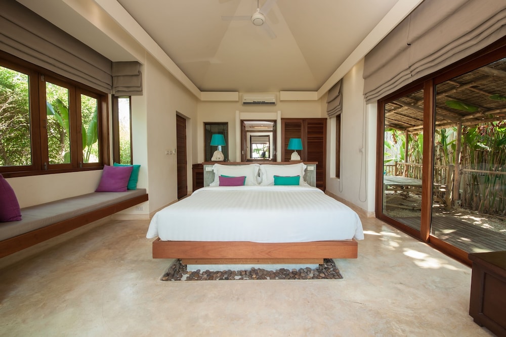 Villa, Beach View, Beachfront photo 3