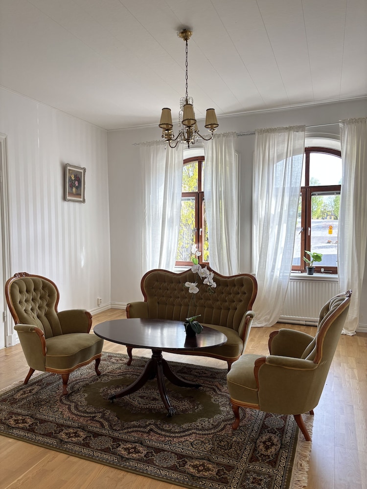Luxury Apartment, Bay View