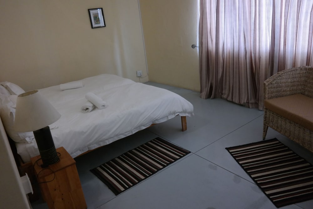 Comfort Quadruple Room, 3 Twin Beds, Patio, Garden Area