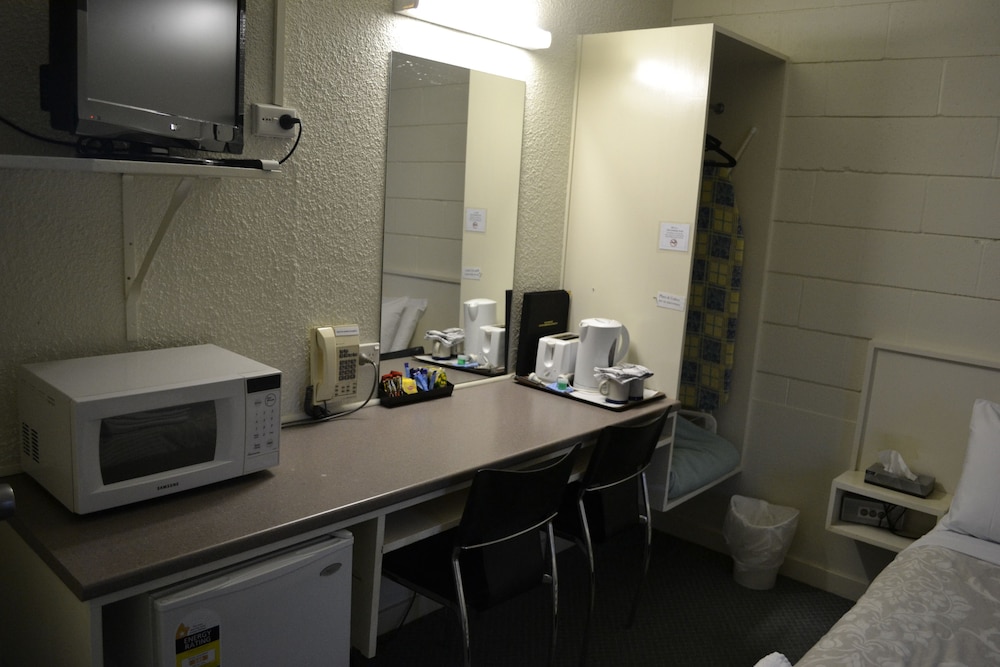 Queen Room - Upper Level