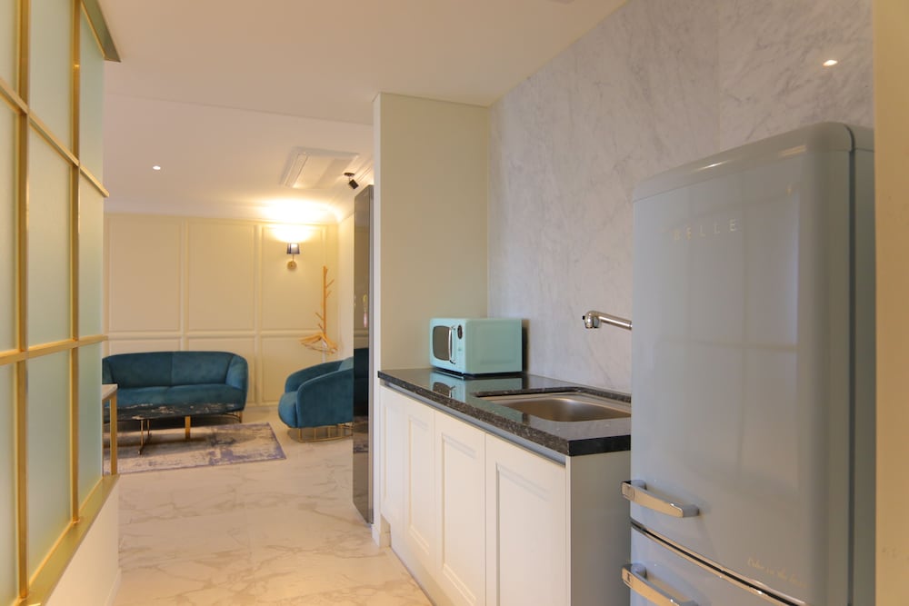Royal Suite (Private pool fee per night required on spot) - Photo 3