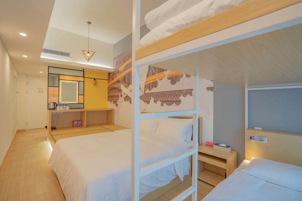 Deluxe Triple Room photo 1