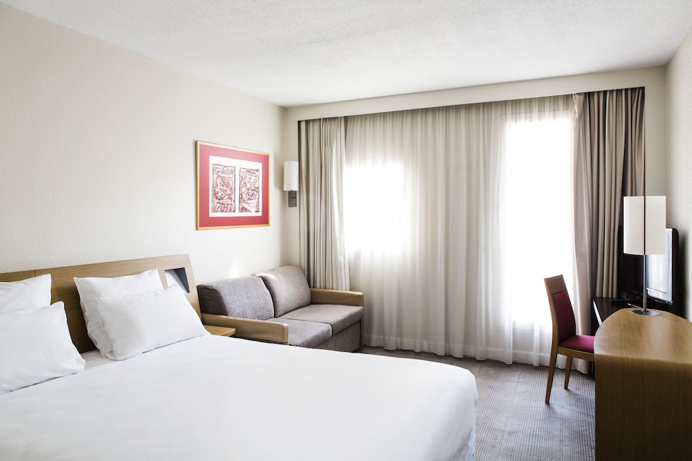 Classic Room, Multiple Beds - Photo 4
