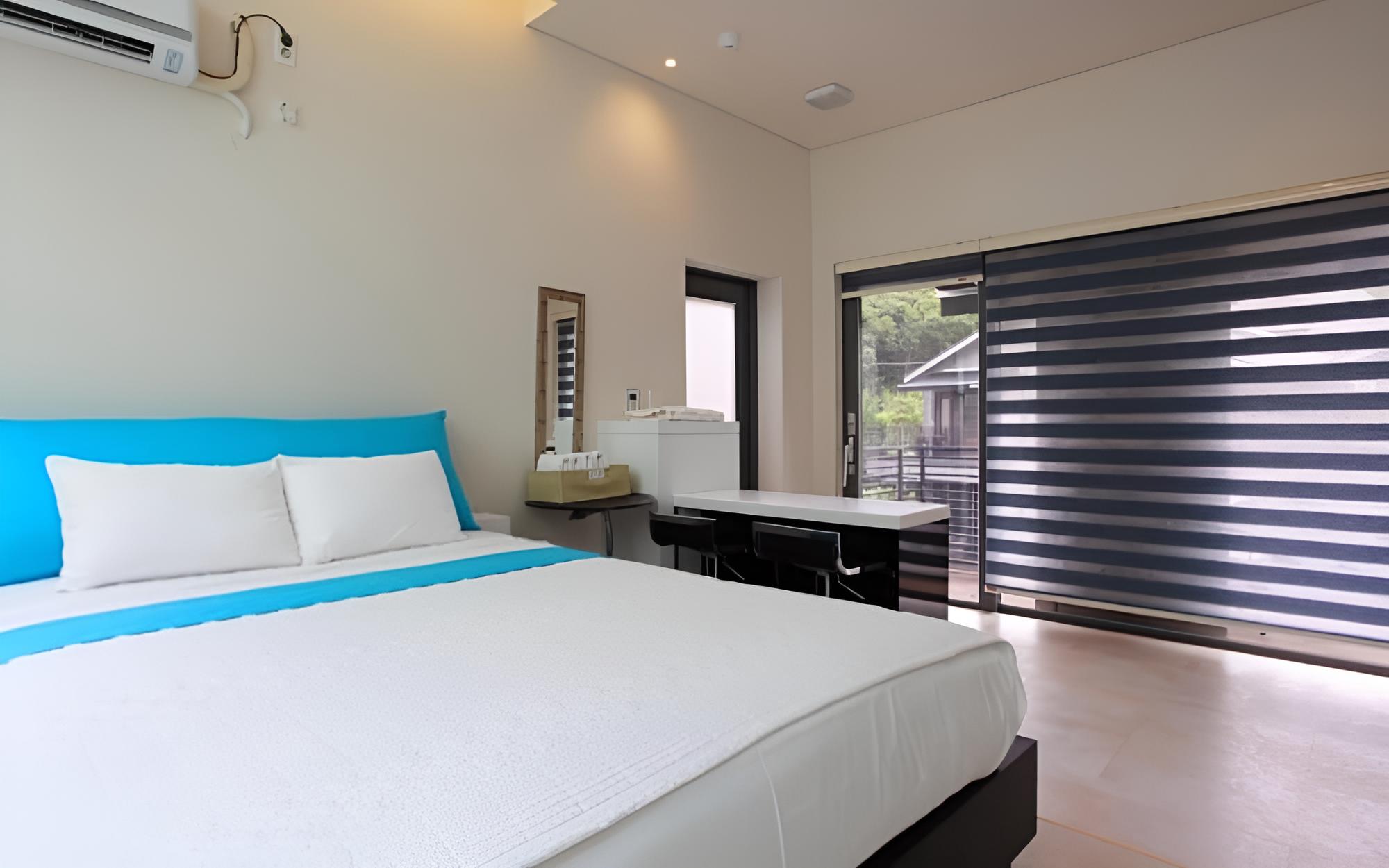 Room (Mirfak (3F))