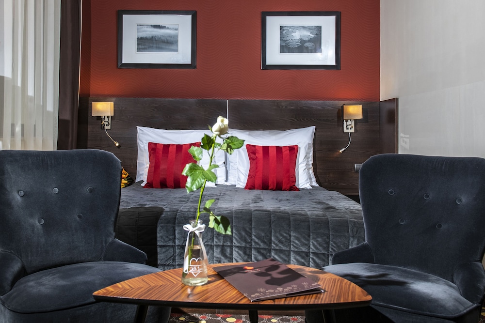 Superior Studio Suite, 1 Queen Bed with Sofa bed photo 3
