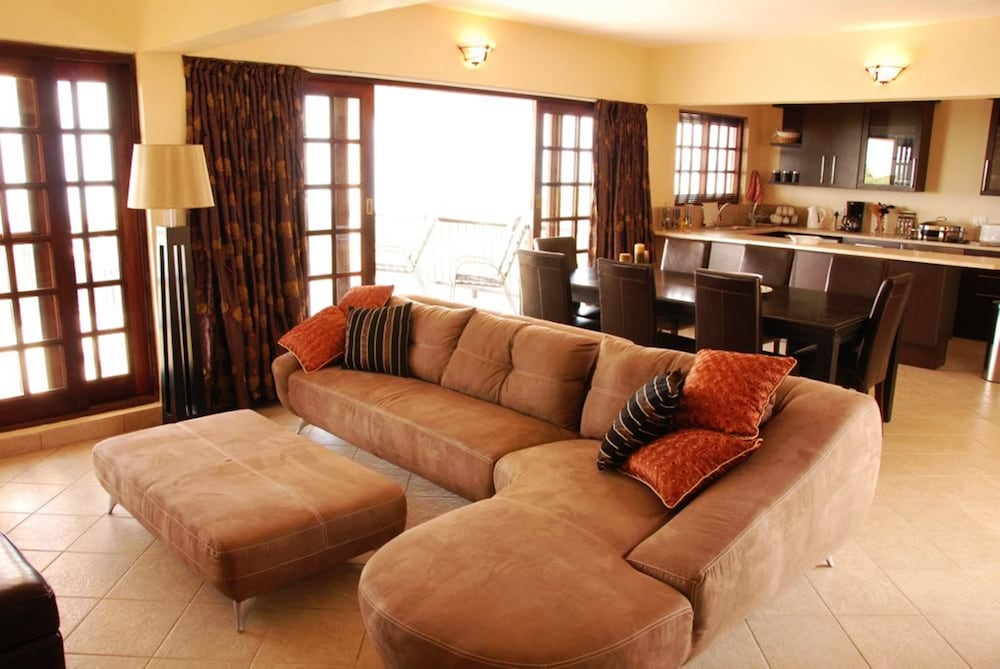 Villa, 3 Bedrooms photo 1