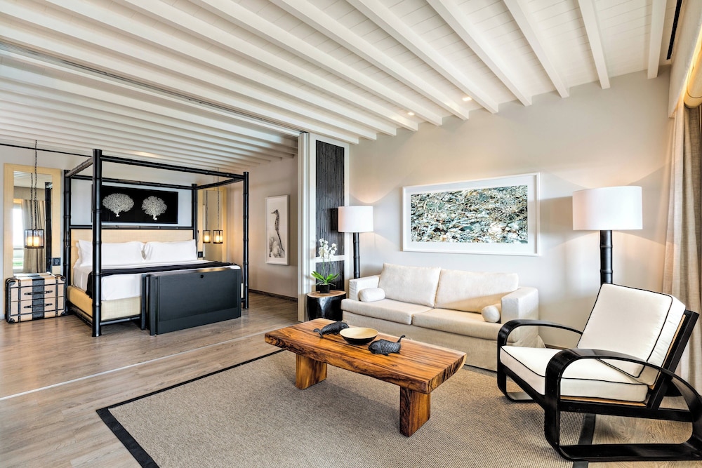 Luxury Suite, 1 Double Bed, Sea View (Private Pool) photo 3