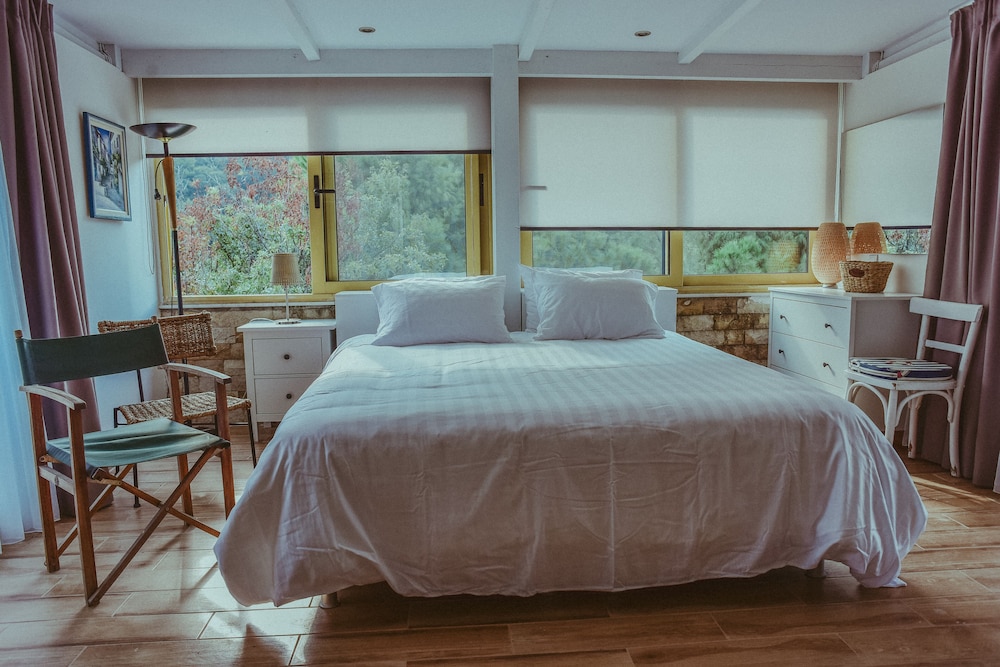 Family House, Multiple Bedrooms, Patio, Sea View