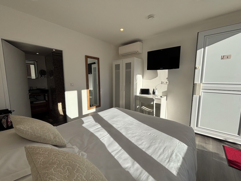 Classic Double Room photo 3