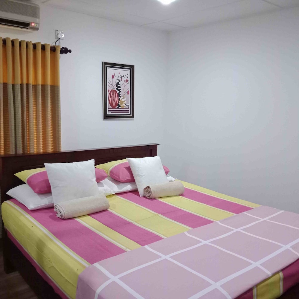 Deluxe Room, 1 Double Bed, Garden View photo 3
