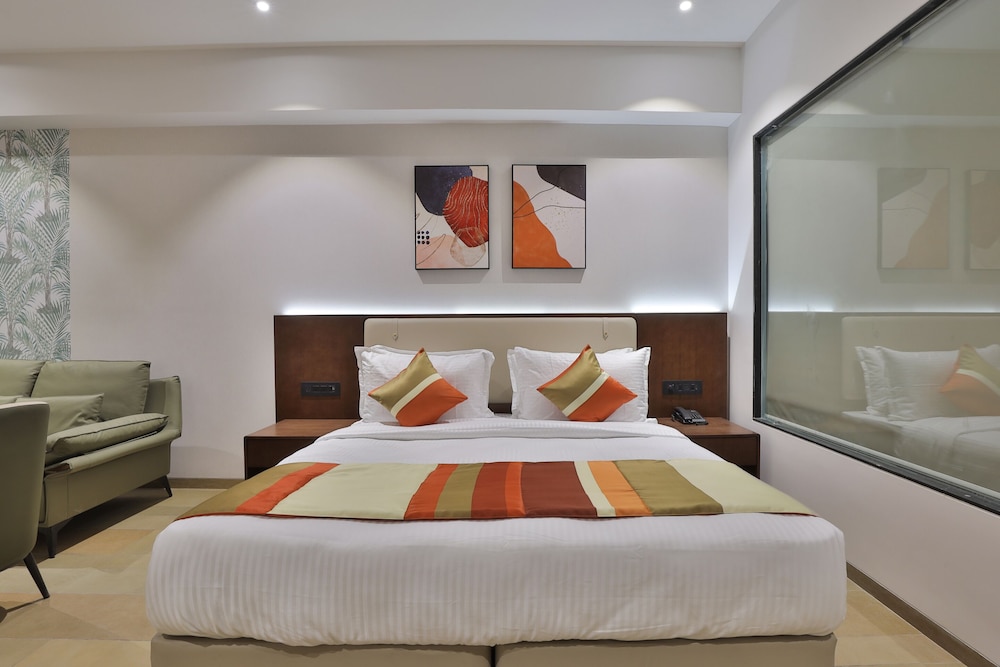 Executive Room - Photo 7