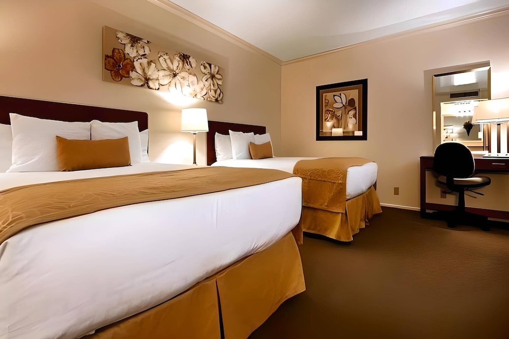 Standard Room, 2 Queen Beds, Non Smoking