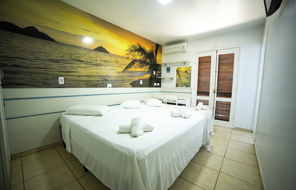 Family Quadruple Room, Pool View photo 2